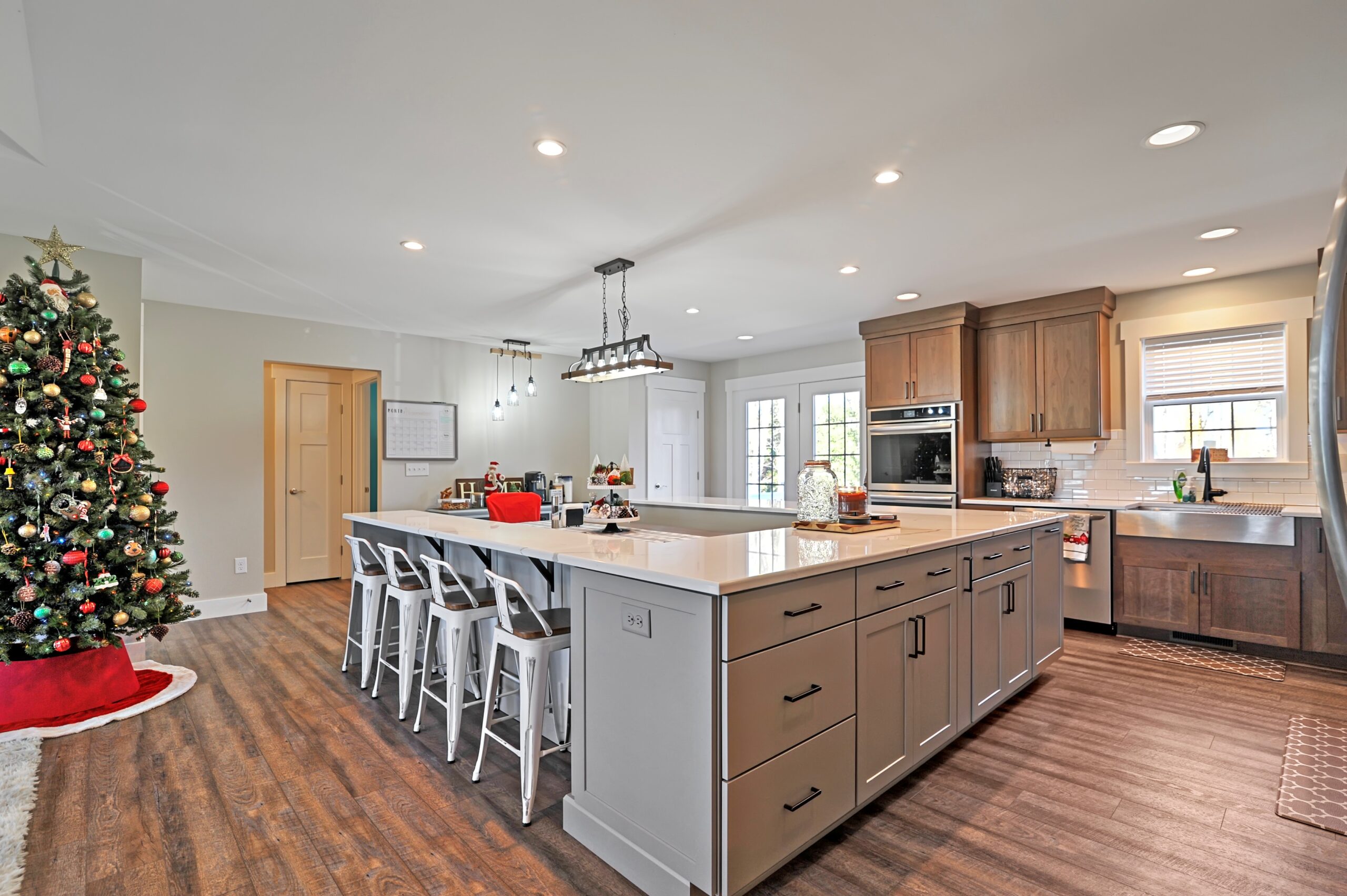 Interior Remodel Ideas To Refresh Your Home for the Holidays